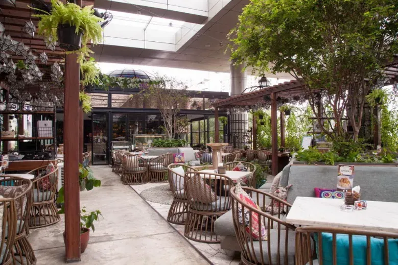 10 Cafe di SCBD yang Pas untuk Makan Ganteng Minum Cantik
